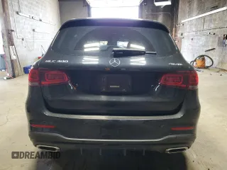 2020 Mercedes-Benz GLC 300 z VIN WDC0G8EB4LF724189, wystawiony jako Copart lot #57593845 z przebiegiem 69 767 mil mil oraz Szkoda całkowita • Salvage title. Historia ofert i sprzedaży dostępna na DreamBid. Obrazek 6.