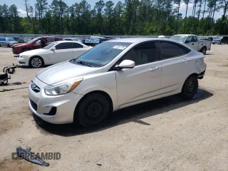 2016 Hyundai Accent SE z VIN KMHCT4AE0GU084843, wystawiony jako Copart lot #54663155 z przebiegiem 203 372 mil mil oraz Czysty tytuł • Clean title. Historia ofert i sprzedaży dostępna na DreamBid. Obrazek 1.