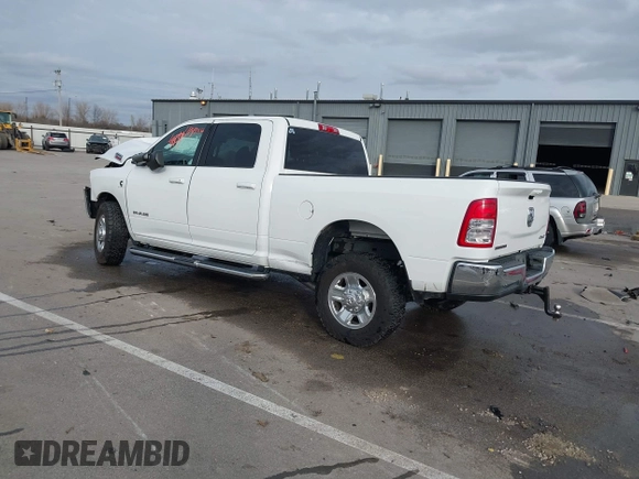 2022 Ram 2500 Big Horn with VIN 3C6UR5DL0NG103812, listed as a IAAI auction lot 41497556 with 110,303 mi miles and . Bid and sale history available at DreamBid. Image 3.