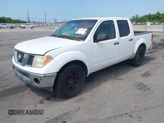 2008 Nissan Frontier SE z VIN 1N6AD07U78C416054, wystawiony jako IAAI lot #42345055 z przebiegiem 310 260 mil mil oraz . Historia ofert i sprzedaży dostępna na DreamBid. Obrazek 17.