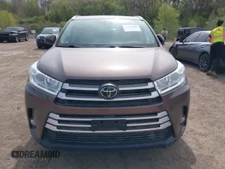 2017 Toyota Highlander XLE with VIN 5TDJZRFH4HS483304, listed as a IAAI auction lot 42134994 with 115,322 mi miles and . Bid and sale history available at DreamBid. Image 12.