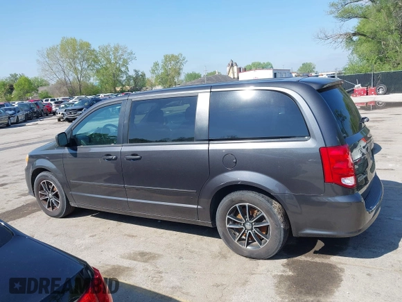 2016 Dodge Grand Caravan SE with VIN 2C4RDGBG9GR155175, listed as a IAAI auction lot 42086472 with 267,292 mi miles and . Bid and sale history available at DreamBid. Image 14.