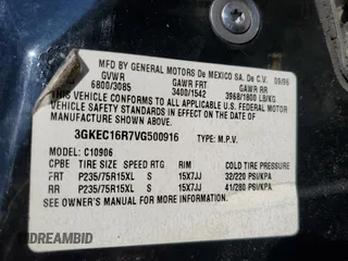 1997 GMC Suburban z VIN 3GKEC16R7VG500916, wystawiony jako Copart lot #76617314 z przebiegiem 271 867 mil mil oraz Nie do naprawy • Non repairable. Historia ofert i sprzedaży dostępna na DreamBid. Obrazek 14.