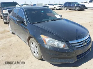 2012 Honda Accord SE z VIN 1HGCP2F60CA092680, wystawiony jako IAAI lot #42268109 z przebiegiem 273 154 mil mil oraz . Historia ofert i sprzedaży dostępna na DreamBid. Obrazek 1.