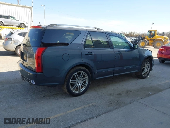 2008 Cadillac SRX AWD with VIN 1GYEE437580158105, listed as a IAAI auction lot 41777201 with 136,561 mi miles. Bid and sale history available at carsss.com. Image 4.