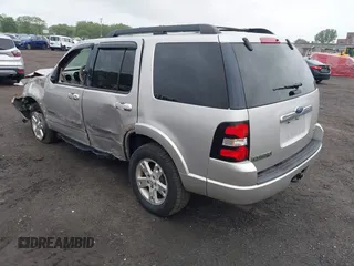 2007 Ford Explorer XLT z VIN 1FMEU73E67UB87480, wystawiony jako IAAI lot #42334437 z przebiegiem 193 683 mil mil oraz . Historia ofert i sprzedaży dostępna na DreamBid. Obrazek 3.