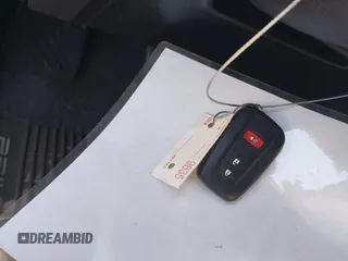 2016 Toyota Prius Four z VIN JTDKARFU0G3016597, wystawiony jako IAAI lot #42034214 z przebiegiem 125 799 mil mil oraz . Historia ofert i sprzedaży dostępna na DreamBid. Obrazek 11.