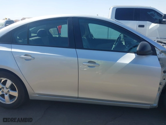 2014 Chevrolet Cruze LS with VIN 1G1PA5SH5E7174424, listed as a IAAI auction lot 41696133 with 126,802 mi miles. Bid and sale history available at carsss.com. Image 14.