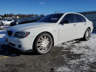 2007 BMW 7 Series 750i with VIN WBAHL83547DT08658, listed as a Copart auction lot 46090335 with 202,756 mi miles and Clean Title. Bid and sale history available at carsss.com. Image 1.