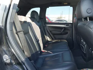 2006 Porsche Cayenne Turbo with VIN WP1AC29P46LA91061, listed as a IAAI auction lot 41302590 with 159,035 mi miles. Bid and sale history available at carsss.com. Image 8.