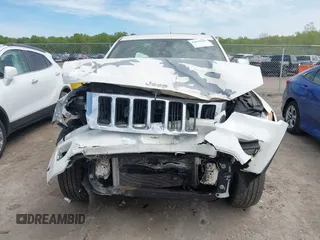 2011 Jeep Grand Cherokee Limited z VIN 1J4RR5GTXBC519319, wystawiony jako IAAI lot #42199900 z przebiegiem 193 359 mil mil oraz . Historia ofert i sprzedaży dostępna na DreamBid. Obrazek 12.