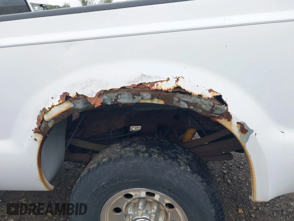 2001 Ford F-250 XL with VIN 1FTNX21L51EB77184, listed as a IAAI auction lot 42466978 with 133,330 mi miles and . Bid and sale history available at DreamBid. Image 15.