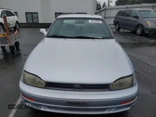 1994 Toyota Camry LE with VIN 4T1SK12E8RU411682, listed as a Copart auction lot 44153535 with 214,022 mi miles and Salvage Title. Bid and sale history available at carsss.com. Image 5.