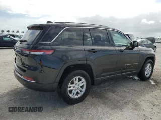 2023 Jeep Grand Cherokee Laredo z VIN 1C4RJGAG4PC648426, wystawiony jako Copart lot #75140784 z przebiegiem Nie podano mil oraz Nie do naprawy • Non repairable. Historia ofert i sprzedaży dostępna na DreamBid. Obrazek 3.