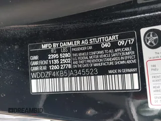 2018 Mercedes-Benz E-Class E 300 with VIN WDDZF4KB5JA345523, listed as a IAAI auction lot 39889766 with 782,391 mi miles. Bid and sale history available at carsss.com. Image 9.