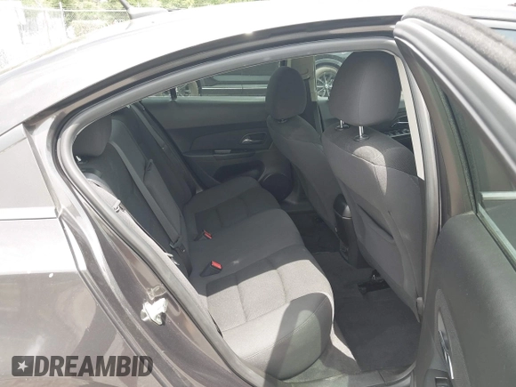 2014 Chevrolet Cruze 1LT z VIN 1G1PC5SBXE7178264, wystawiony jako IAAI lot #42387875 z przebiegiem 125 437 mil mil oraz . Historia ofert i sprzedaży dostępna na DreamBid. Obrazek 8.
