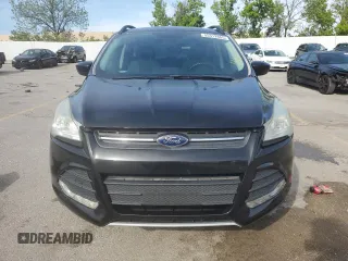 2015 Ford Escape SE with VIN 1FMCU0GX2FUC11718, listed as a Copart auction lot 55312865 with 130,298 mi miles and Clean Title. Bid and sale history available at DreamBid. Image 5.