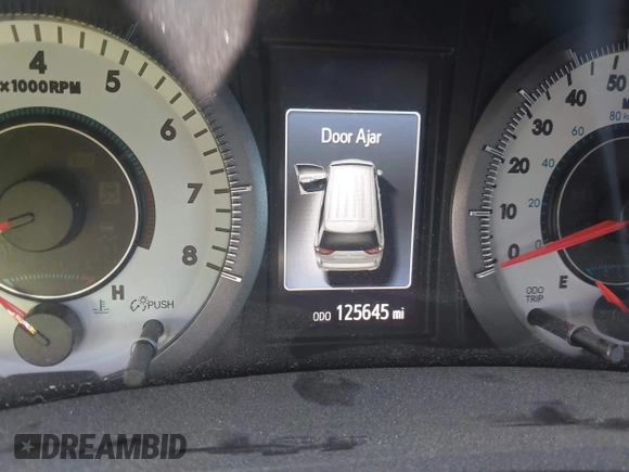 2015 Toyota Sienna SE with VIN 5TDXK3DC3FS684448, listed as a IAAI auction lot 42629958 with 125,645 mi miles and . Bid and sale history available at DreamBid. Image 7.