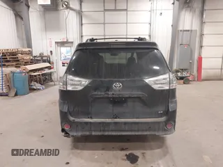2011 Toyota Sienna SE with VIN 5TDXK3DC6BS112848, listed as a IAAI auction lot 41506859 with 298,533 mi miles. Bid and sale history available at carsss.com. Image 16.