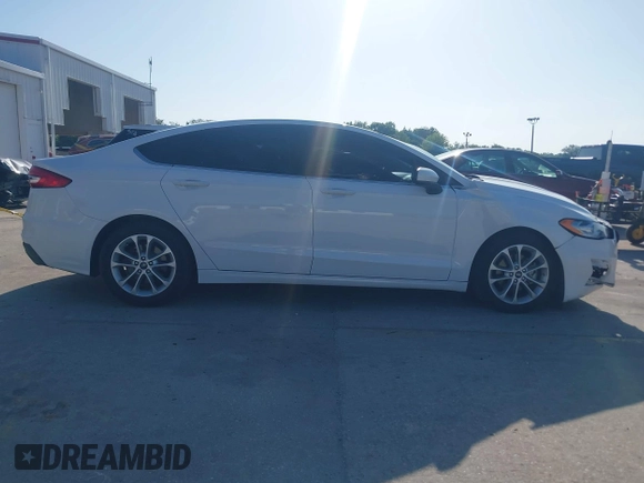2019 Ford Fusion SE with VIN 3FA6P0HD1KR217840, listed as a IAAI auction lot 42011309 with 85,945 mi miles and . Bid and sale history available at carsss.com. Image 13.