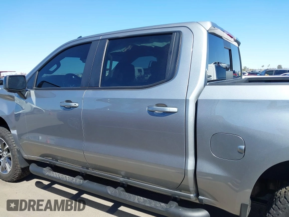 2025 Chevrolet Silverado 1500 with VIN 2GCUKEED4S1136269, listed as a IAAI auction lot 41825031 with 2,890 mi miles and . Bid and sale history available at DreamBid. Image 14.