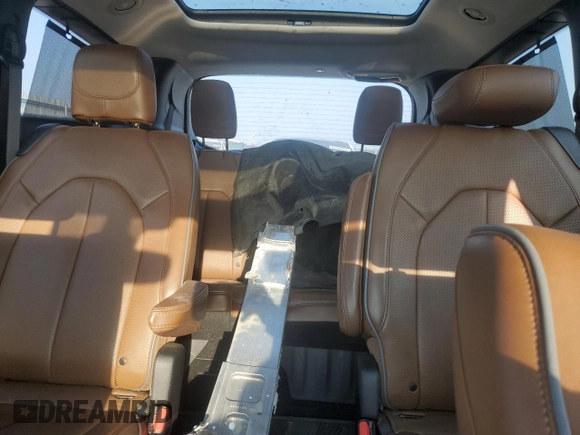 2018 Chrysler Pacifica Limited z VIN 2C4RC1GG8JR125231, wystawiony jako Copart lot #62753534 z przebiegiem Nie podano mil oraz Szkody całkowita. Historia ofert i sprzedaży dostępna na DreamBid. Obrazek 10.