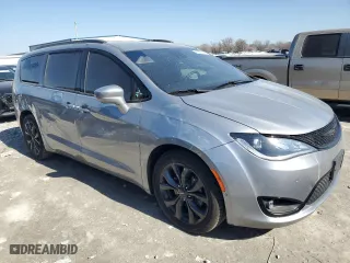 2020 Chrysler Pacifica Touring with VIN 2C4RC1FG7LR146477, listed as a Copart auction lot 48309615 with 112,563 mi miles and Salvage Title. Bid and sale history available at carsss.com. Image 4.