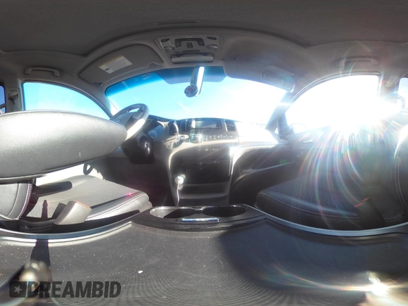2014 Toyota Sienna SE with VIN 5TDXK3DC3ES471496, listed as a IAAI auction lot 41665914 with Not Provided miles and . Bid and sale history available at DreamBid. Image 17.