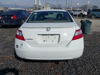 2008 Honda Civic Cpe EX-L with VIN 2HGFG12908H562786, listed as a IAAI auction lot 41479885 with 158,928 mi miles. Bid and sale history available at carsss.com. Image 17.