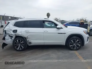 2024 Volkswagen Atlas SEL Premium R-Line with VIN 1V2FR2CA7RC543176, listed as a IAAI auction lot 42358945 with 7,066 mi miles and . Bid and sale history available at DreamBid. Image 13.