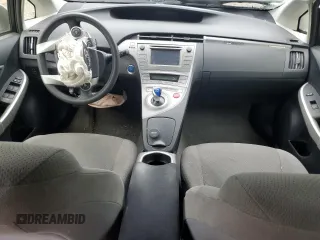 2014 Toyota Prius with VIN JTDKN3DPXE3058125, listed as a Copart auction lot 62286135 with Not provided miles and Salvage title. Bid and sale history available at DreamBid. Image 8.