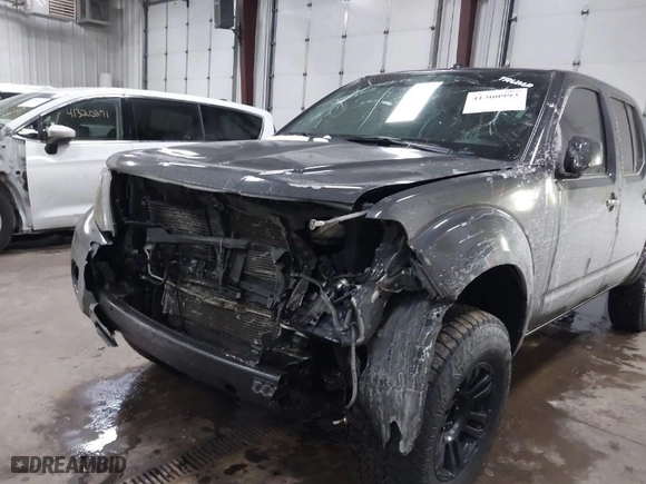 2013 Nissan Frontier SV with VIN 1N6AD0EV5DN734619, listed as a IAAI auction lot 41300993 with 104,013 mi miles. Bid and sale history available at carsss.com. Image 17.