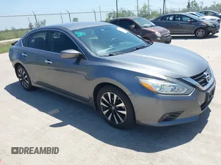 2017 Nissan Altima S z VIN 1N4AL3AP1HC493809, wystawiony jako IAAI lot #41992102 z przebiegiem 88 432 mil mil oraz . Historia ofert i sprzedaży dostępna na DreamBid. Obrazek 1.