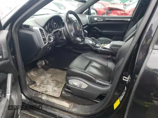 2014 Porsche Cayenne Diesel z VIN WP1AF2A23ELA48207, wystawiony jako Copart lot #49730285 z przebiegiem 284 227 mil mil oraz Szkoda całkowita • Salvage title. Historia ofert i sprzedaży dostępna na DreamBid. Obrazek 7.