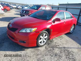 2008 Toyota Camry LE with VIN 4T1BK46K98U070065, listed as a IAAI auction lot 41627516 with 203,276 mi miles. Bid and sale history available at carsss.com. Image 2.
