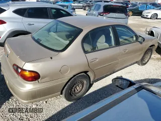 2005 Chevrolet Classic with VIN 1G1ND52F55M136240, listed as a Copart auction lot 42574645 with 208,872 mi miles and Salvage Title. Bid and sale history available at carsss.com. Image 3.