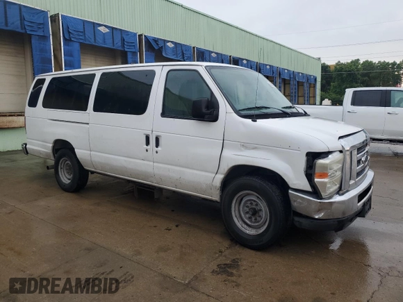 2012 Ford Econoline Passenger XL z VIN 1FBSS3BL5CDA38742, wystawiony jako Copart lot #62640235 z przebiegiem 97 890 mil mil oraz Szkoda całkowita • Salvage title. Historia ofert i sprzedaży dostępna na DreamBid. Obrazek 4.