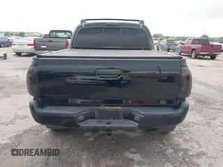 2011 Toyota Tacoma PreRunner with VIN 3TMJU4GNXBM114010, listed as a IAAI auction lot 41968164 with 297,640 mi miles and . Bid and sale history available at DreamBid. Image 16.