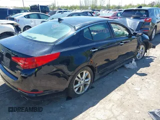 2013 Kia Optima LX z VIN 5XXGM4A76DG135817, wystawiony jako IAAI lot #42037783 z przebiegiem 147 175 mil mil oraz . Historia ofert i sprzedaży dostępna na DreamBid. Obrazek 4.