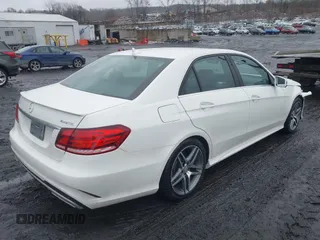 2016 Mercedes-Benz E 400 with VIN WDDHF6HB8GB179547, listed as a IAAI auction lot 41570461 with 147,765 mi miles and . Bid and sale history available at carsss.com. Image 4.