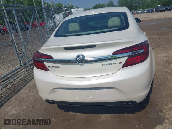 2014 Buick Regal z VIN 2G4GK5EX3E9322085, wystawiony jako IAAI lot #42450988 z przebiegiem 106 820 mil mil oraz . Historia ofert i sprzedaży dostępna na DreamBid. Obrazek 16.