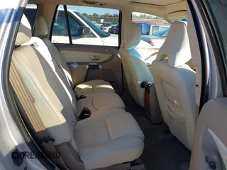 2007 Volvo XC90 V8 with VIN YV4CZ852271332101, listed as a IAAI auction lot 41187358 with 222,954 mi miles. Bid and sale history available at carsss.com. Image 8.