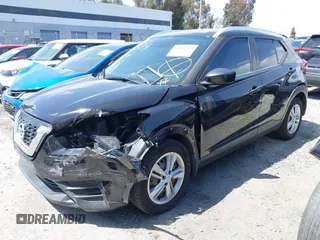 2018 Nissan Kicks S with VIN 3N1CP5CUXJL532514, listed as a IAAI auction lot 41919694 with 30,431 mi miles and . Bid and sale history available at carsss.com. Image 2.