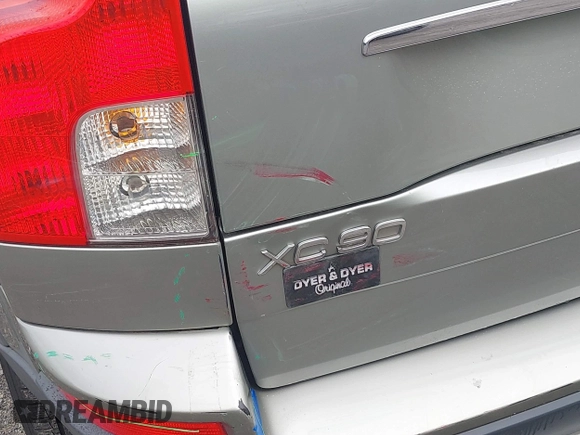 2008 Volvo XC90 I6 with VIN YV4CY982281419454, listed as a IAAI auction lot 41978446 with 257,281 mi miles. Bid and sale history available at carsss.com. Image 6.