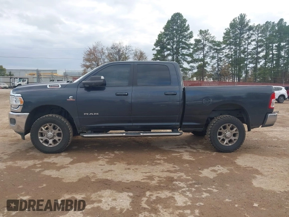 2022 Ram 2500 Big Horn with VIN 3C6UR5DL0NG271157, listed as a IAAI auction lot 41097000 with 94,591 mi miles. Bid and sale history available at carsss.com. Image 14.