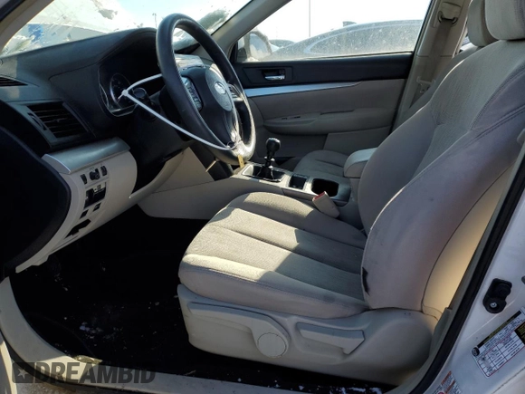 2013 Subaru Outback 2.5i z VIN 4S4BRCAC4D1225770, wystawiony jako Copart lot #88504585 z przebiegiem 131 196 mil mil oraz Czysty tytuł • Clean title. Historia ofert i sprzedaży dostępna na DreamBid. Obrazek 7.
