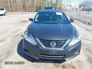 2018 Nissan Altima 2.5 SR with VIN 1N4AL3APXJC120564, listed as a IAAI auction lot 41769315 with 143,587 mi miles. Bid and sale history available at carsss.com. Image 12.