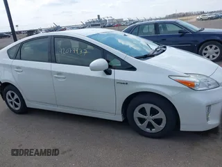 2013 Toyota Prius One with VIN JTDKN3DU3D5642908, listed as a IAAI auction lot 42079977 with 151,986 mi miles and . Bid and sale history available at carsss.com. Image 13.