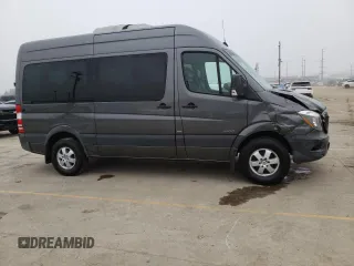 2014 Mercedes-Benz Sprinter Passenger with VIN WDZPE7CC8E5834266, listed as a Copart auction lot 86513834 with 125,433 mi miles and Salvage Title. Bid and sale history available at carsss.com. Image 4.