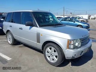 2004 Land Rover Range Rover HSE with VIN SALME11464A144056, listed as a IAAI auction lot 41659261 with 176,122 mi miles. Bid and sale history available at carsss.com. Image 1.